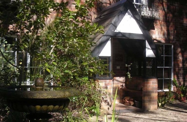 Merrimeet Cottages