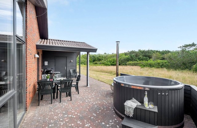 "Mert" - 1.2km from the sea by Interhome