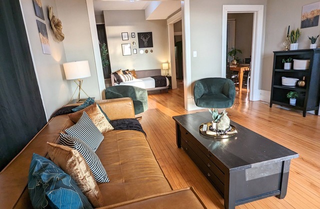 Mesaba 3 Lake View | Historic Condo
