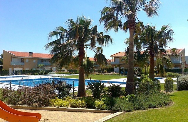 Miami Playa: New house with a communal pool and jacuzzi, close to the beach