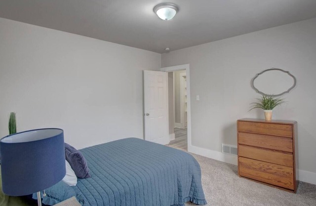 Mid Term Rental Home In Gary, IN Buchanan