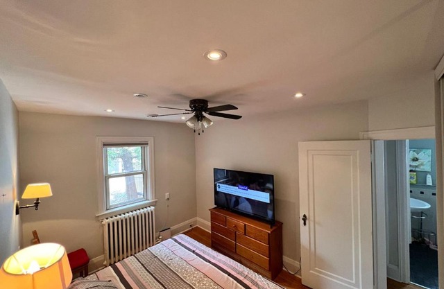 Mid Town HomeResidence Davisville