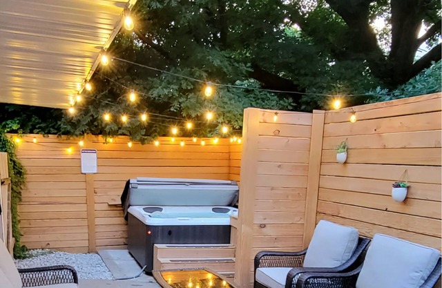 Mid town mid century house w/private hot tub and sauna
