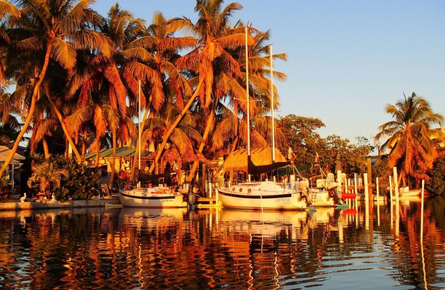 Middle Florida Keys Bayfront with Sailboat or boat slip included