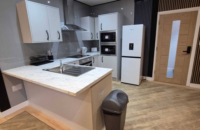 Midland Apartment 5