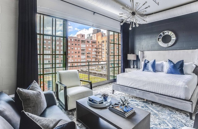 Midnight Abode by Atlanta Luxury Rentals