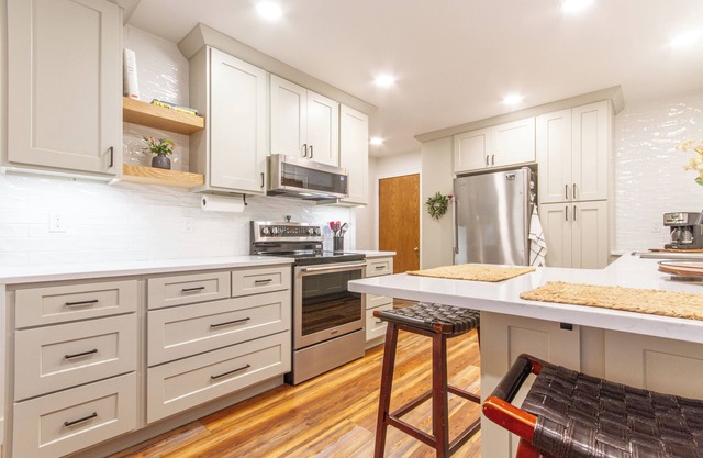 Midtown Comfort & Convenient home - 3 bedrooms in Dubuque