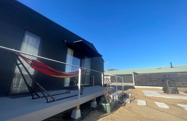 Minimal quad Ran 4 person building/Sambugun Chiba