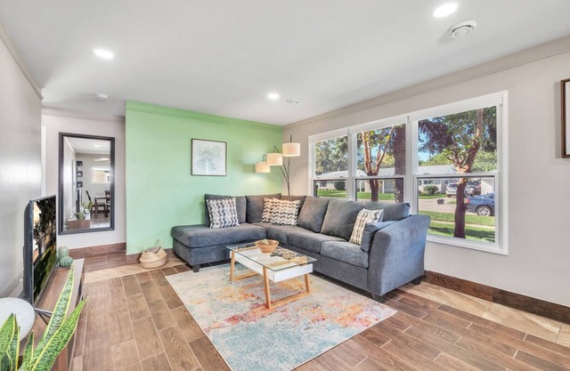 ★Minimalistic and Stylish Ranch w/Privacy Fence & No Stairs★ Metro Detroit