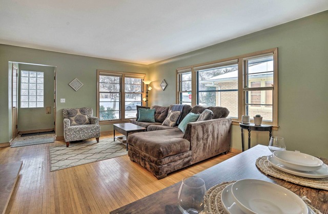 Minneapolis Vacation Rental By Lake Harriet!