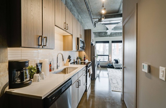 MINNeSTAY* Sable 301 | Studio