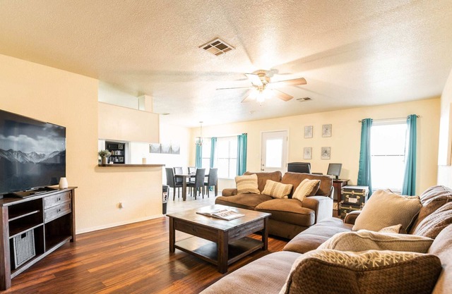 Mins to Ft. Hood, & Belton Lake! Amethyst Hideaway