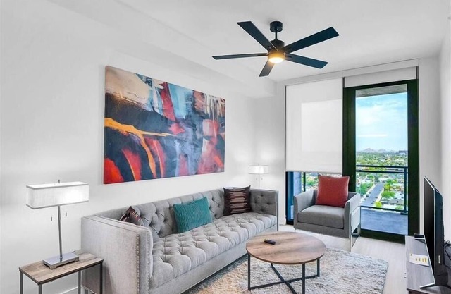 Mins to Sky Harbour Airport | 1BR nr Metro & Shops