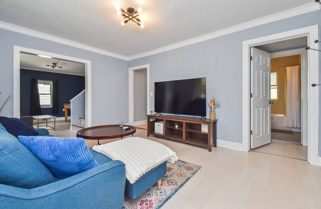 Mint: 4BR, 2BA