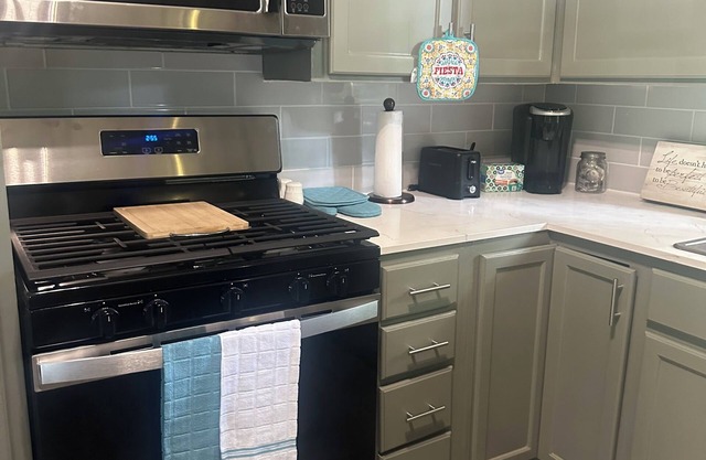 Minutes from ULM Charming 3-bedroom house with WiFi in peaceful North Monroe