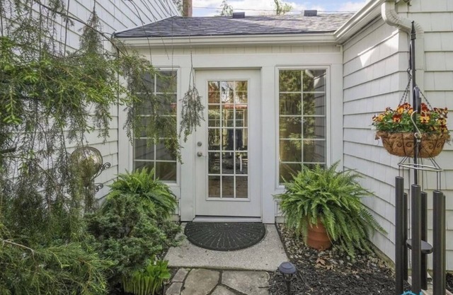 Miss Merrimac- 4bdrm/2 full bth