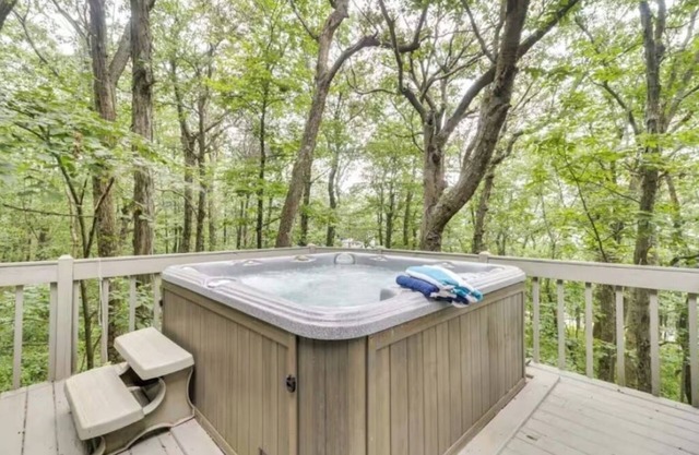 Mntn View Hot Tub Foosball Fireplace Multi-Deck
