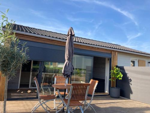 Mobil Home piscine chauffée Pont l 'Abbe