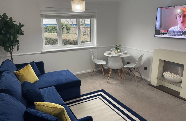 Modern 1 Bed ground floor apartment
