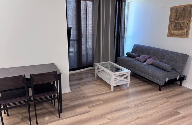 Modern 1-bedroom condo near Square One Mall Mississauga.