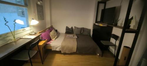 Modern 1BR Flat in Kypseli with 100Mbps Internet