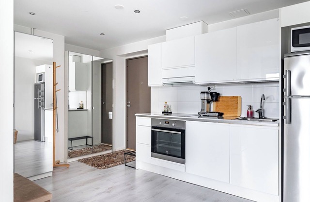 Modern 1BR Home with Sauna & Balcony