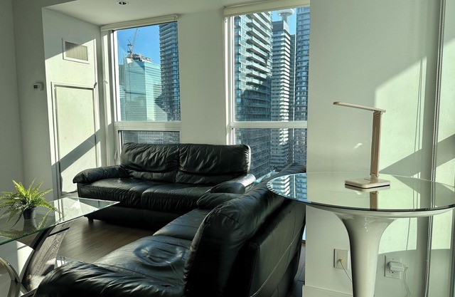 Modern 2 Bdr + Den/TIFF