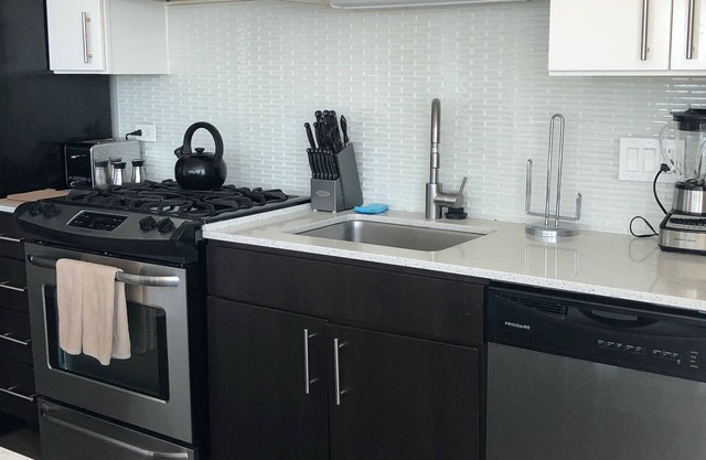 Modern 2 bed 1 bath in Gary