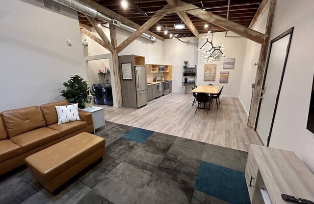 Modern 2 bedroom loft in downtown Dubuque