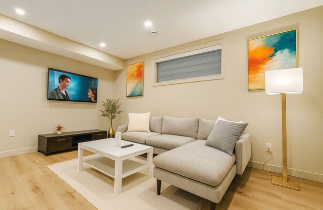 Modern 2 BR Walkout Suite | Private Backyard | Free Parking | Family Friendly