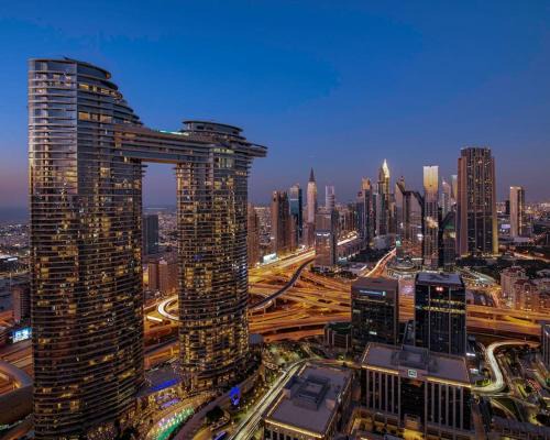 Class Dubai Skyline Sea 