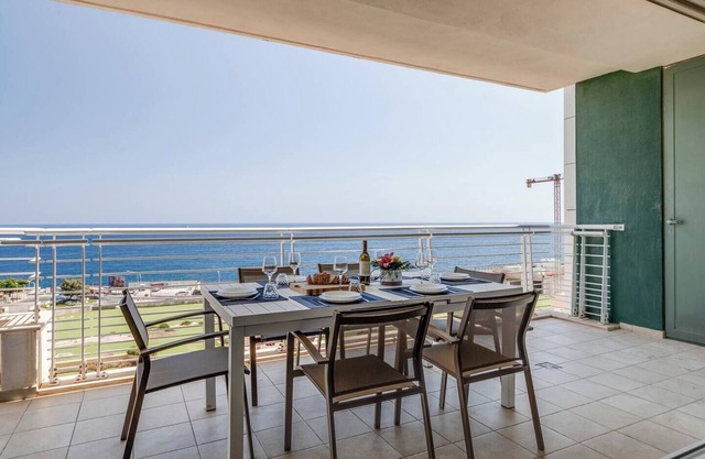 ✨ Modern 3-bed seafront apartment on the 6th floor of Sliema’s award-winning Fort Cambridge 🌊. Stylish interiors, stunning views & luxury living in Malta’s most vibrant town.