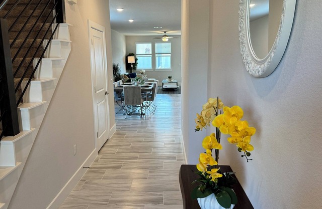 Modern 3-bedroom house for 6persons with AC and WiFi in delightful Austin