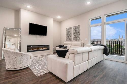 Modern 3-Story Townhome