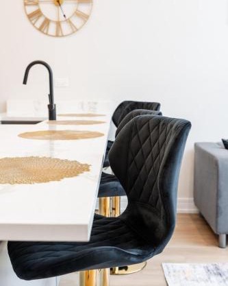 Modern 3BR Stay Near DT CHI