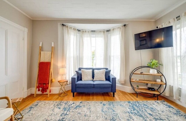 Modern 3BR - W/D + Parking - Near Portland