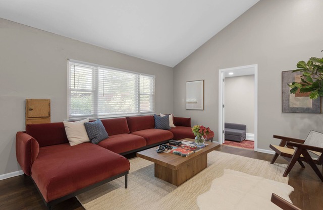 Modern 5 Bed, 2 Bath Home w/Outdoor Patio! Near OSU