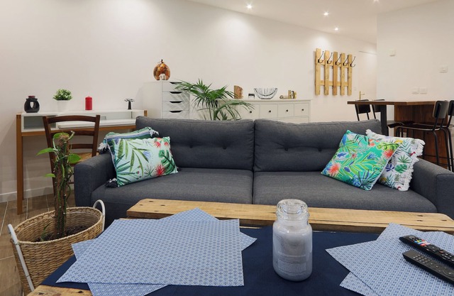 Modern and bright apartment near Tours.