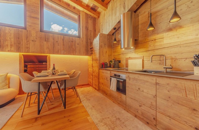 Modern and Cozy Two-room Apartment- Beautiful View