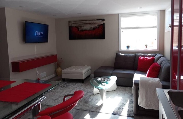 Modern and Luxuries One Bedroom Apartment