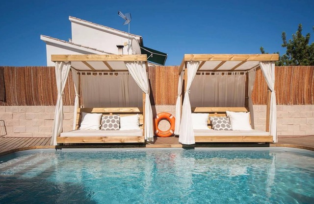 Modern and newly reformed villa in Portals