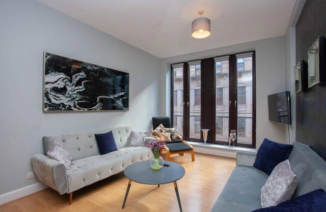 Modern and refurbished Flat in Merchant City