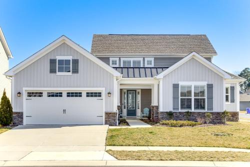 Modern and Spacious Home with Pool in Ocean View!