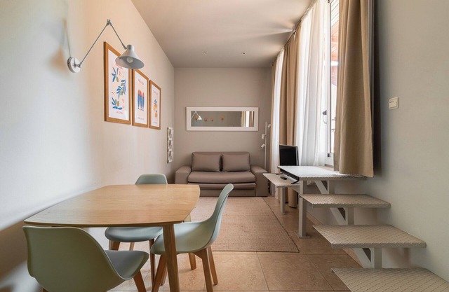 Modern apartment close to Parc Espanya