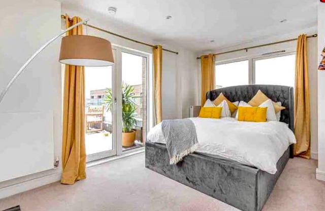 Modern Apartment in London