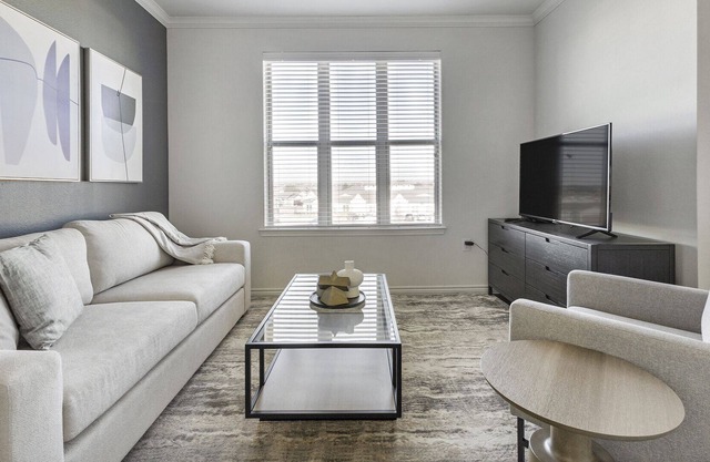 Modern Apartment in Prime Location (ID1186X009)