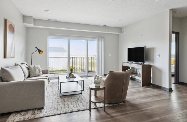 Modern Apartment in Prime Location (ID8800X61)