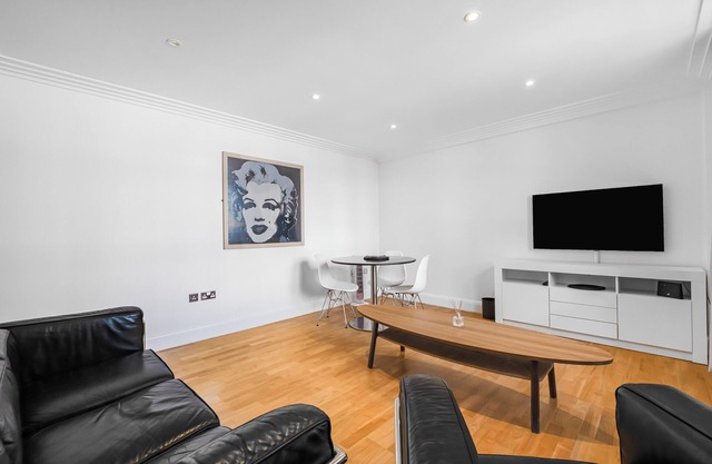 Modern apartment in the heart of Covent Garden