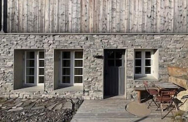 Modern apartment with ski in/out in Hafjell