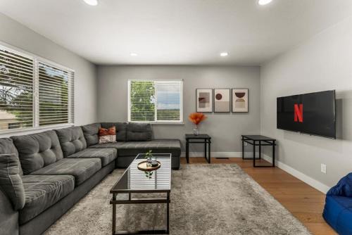 Modern Arvada Duplex Close to Denver and Old Town